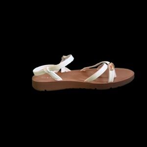 Girls sandals
